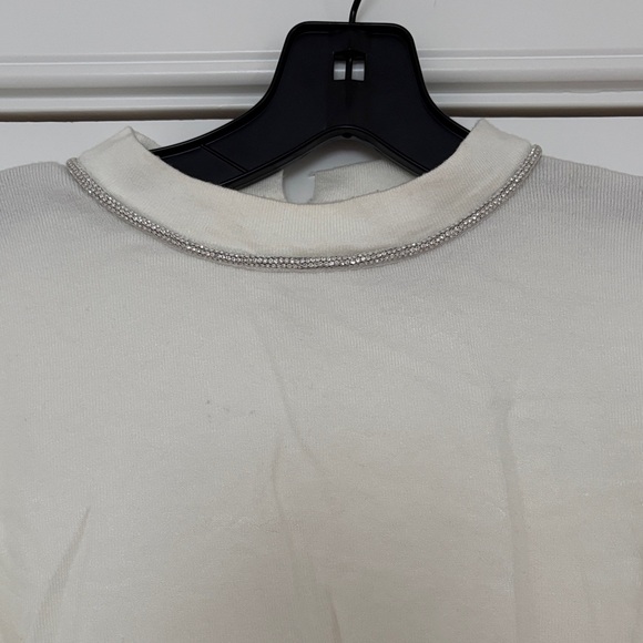 Elegant White Sweater with diamond neck trim - Picture 3 of 4